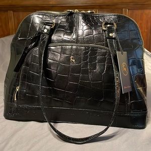 ASHWOOD 100% Leather perfect size tote for anything. Made in UK